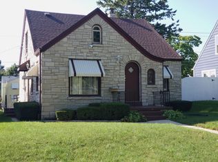 3749 S 13th St, Milwaukee, WI 53221