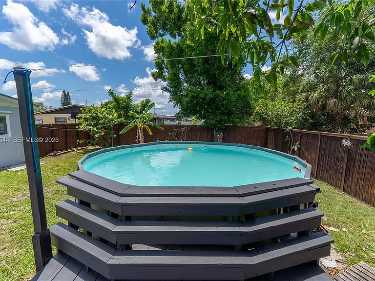 20440 NW 20th Ct — Photo 32