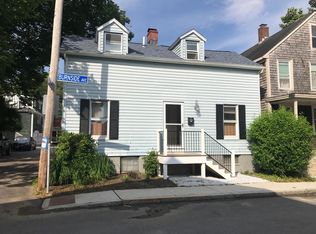 27 Burnside Ave, Newport, RI 02840