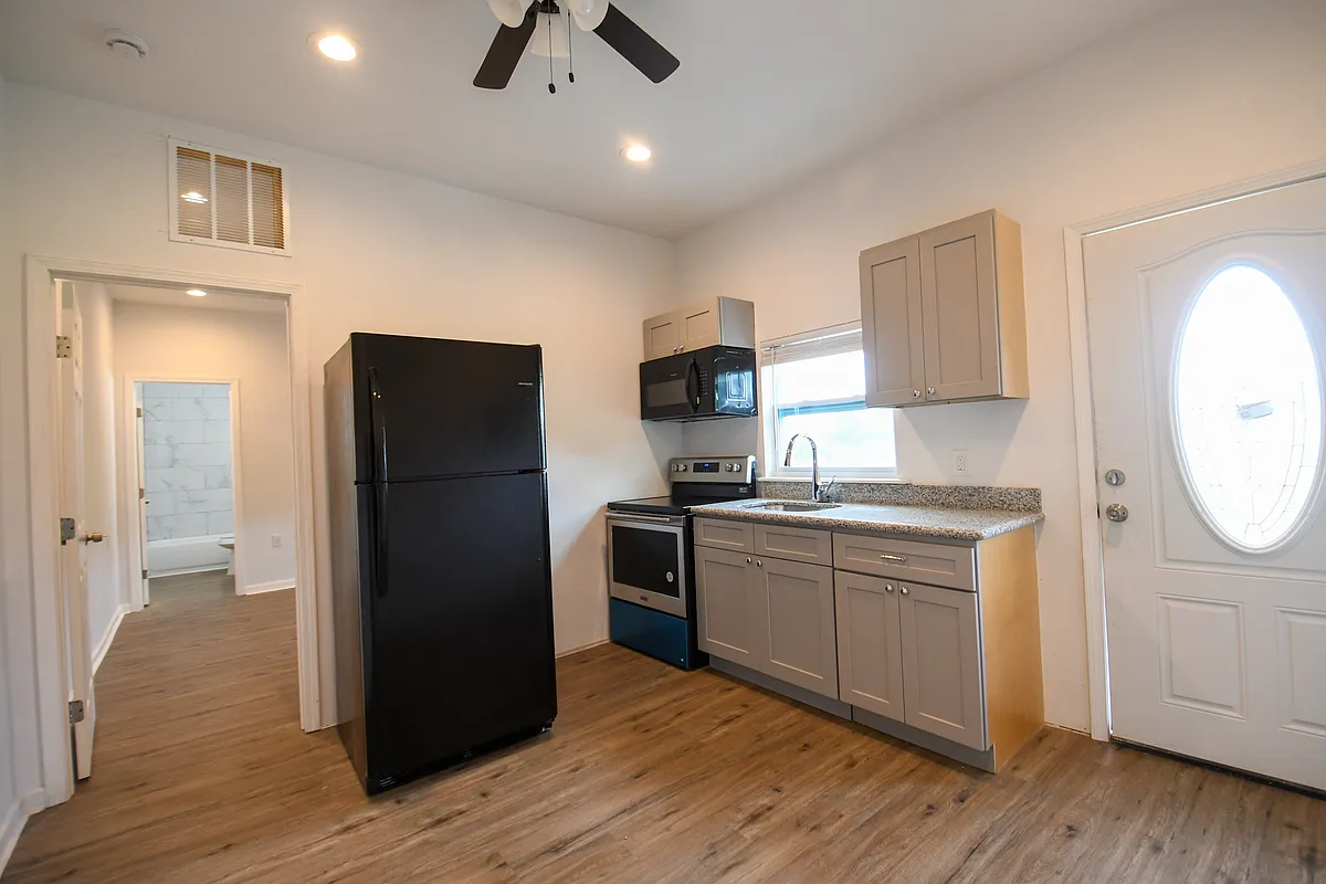 Building Photo - 385 Bayou Dularge Rd #B