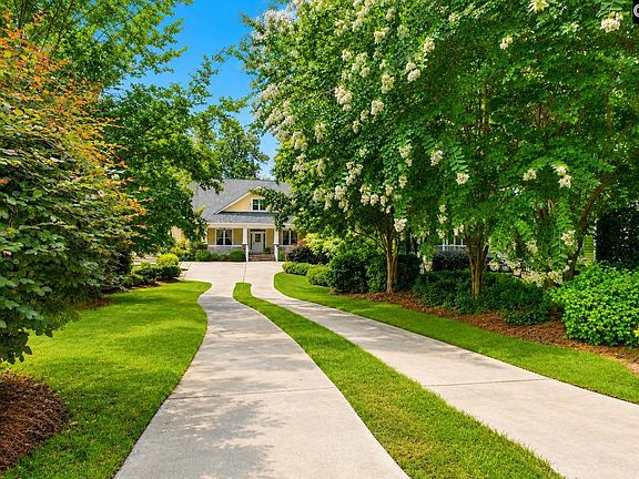 4th image of 209 High Pointe Dr