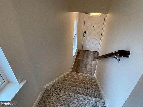 5th image of 205 Chestnut Ct