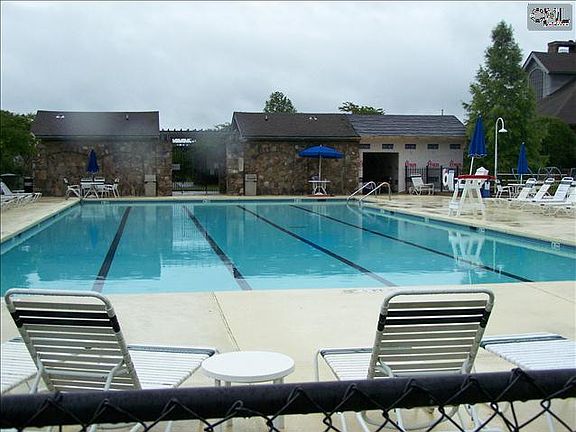 3rd image of 5 Lost Creek Ct