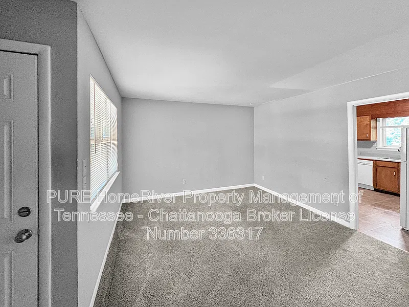 2 bed, 1.0 bath, 1100 sqft, $1,150 — Photo 3