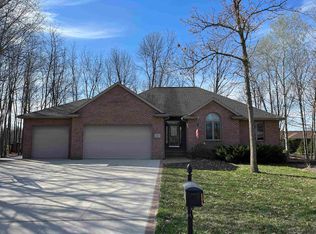 240 Burning Tree Ct, Wrightstown, WI 54180