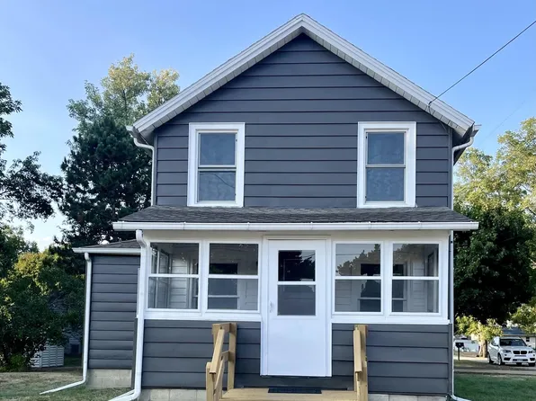 504 West Montgomery STREET, Sparta, WI 54656