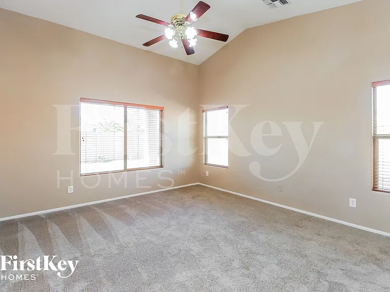 4270 E Amarillo Dr — Photo 12