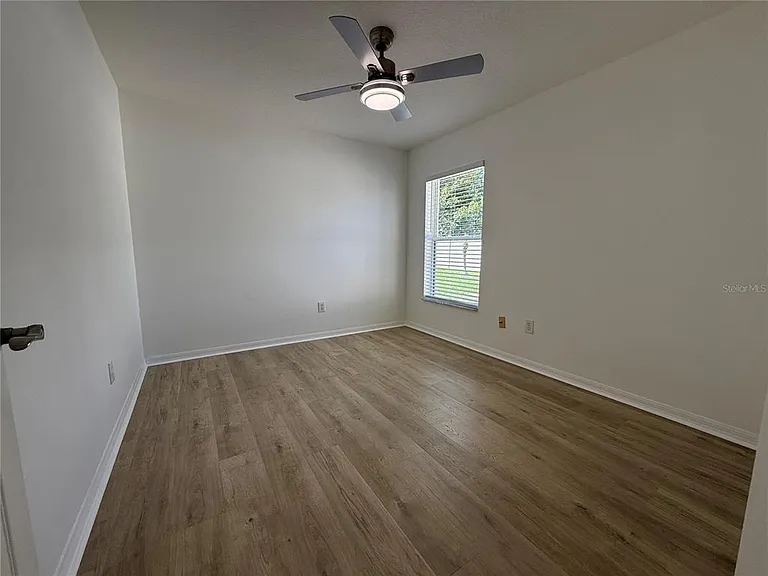 2 Upland Pl — Photo 6