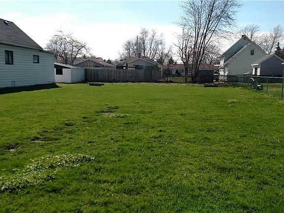 2nd image of Garland Ave