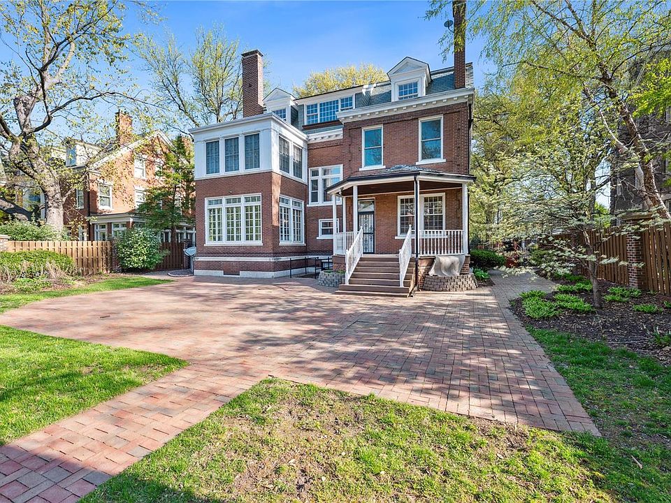 8 Hortense Pl, Saint Louis, MO 63108 | Zillow