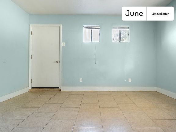 4th image of 1008 Glen Oaks Ct #1-A