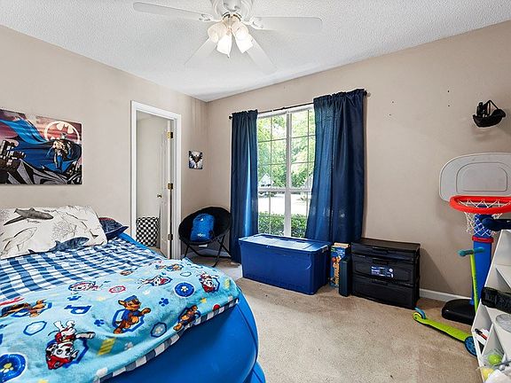 4th image of 110 Wood Creek Dr