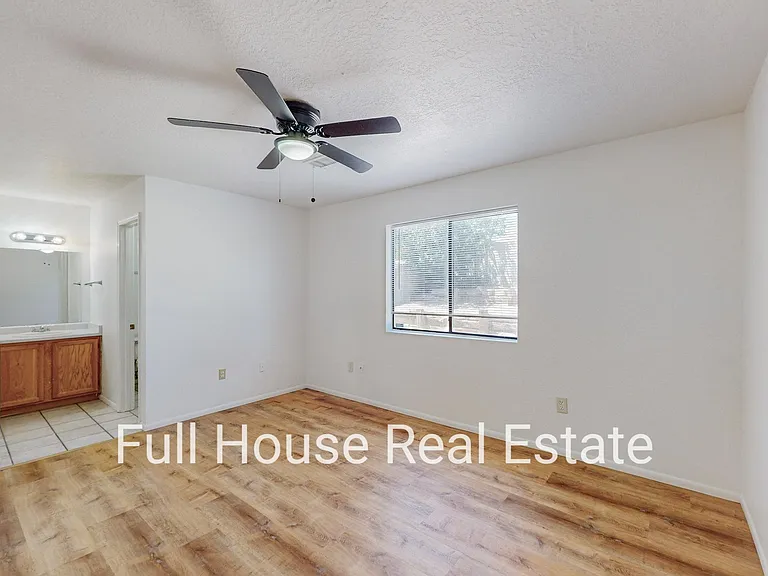 4015 Diablo Trail Pl NW — Photo 4