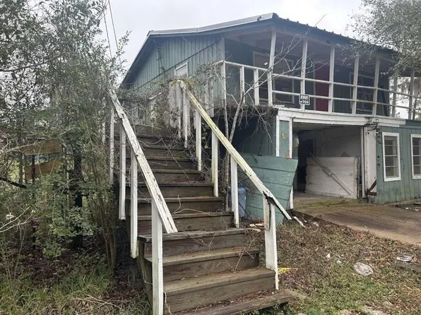 100 Happiness Holw, Coldspring, TX 77331