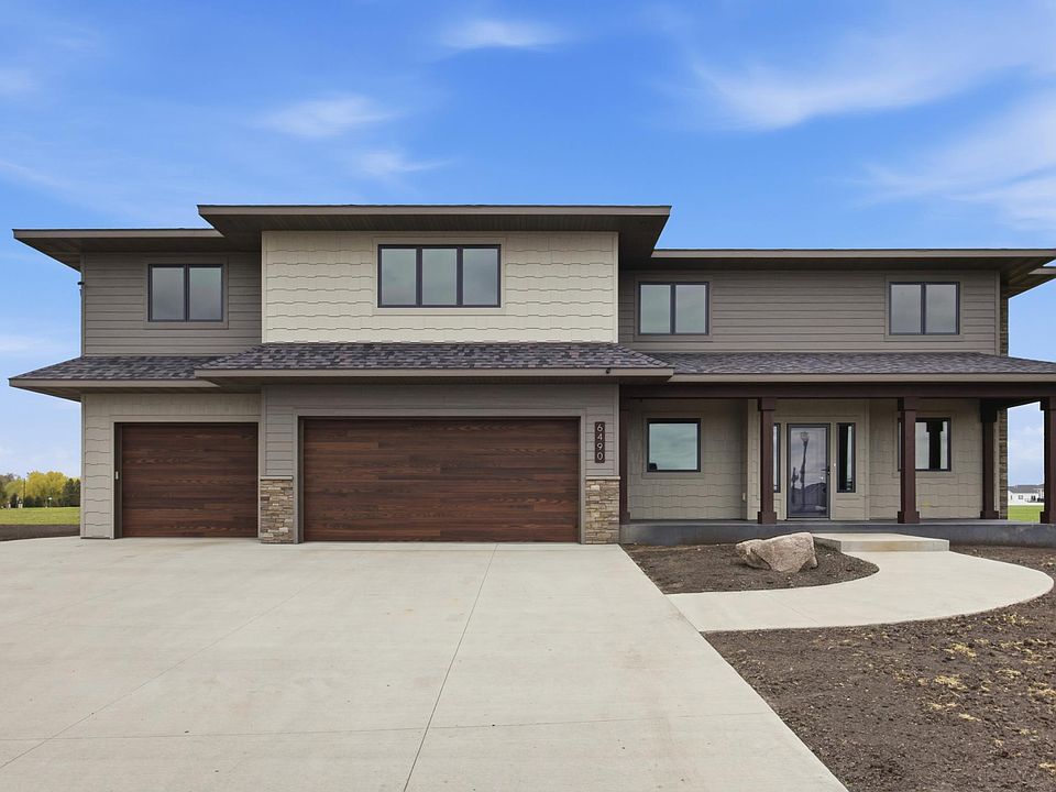1st image of 6490 Selkirk Dr S