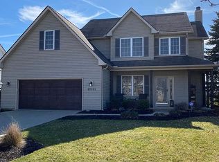 27325 Watkin Rd, Olmsted Twp, OH 44138