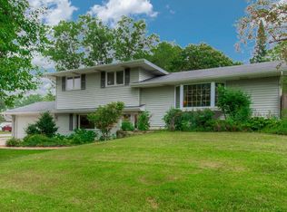 11201 Lewis Ct, Burnsville, MN 55337