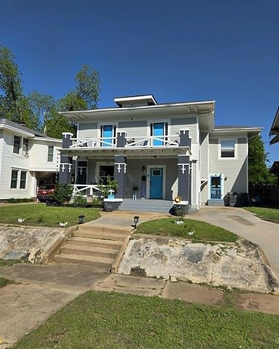 1st image of 210 D St SW