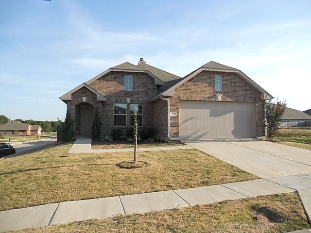 1st image of 406 Eisenhower Ln