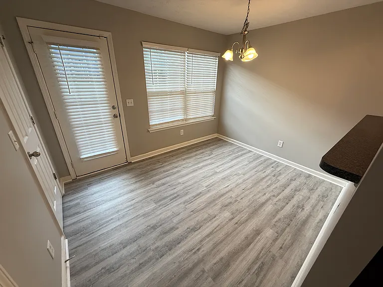 4026 Cody Dr — Photo 6
