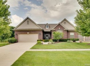 47248 Brennan Dr, Macomb, MI 48044