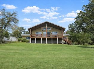 1800 Charter Oak Dr, Canyon Lake, TX 78133