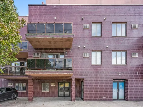 8895 26th Ave APT 4A, Brooklyn, NY 11214