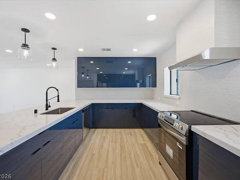 701 Canosa Ave — Photo 10