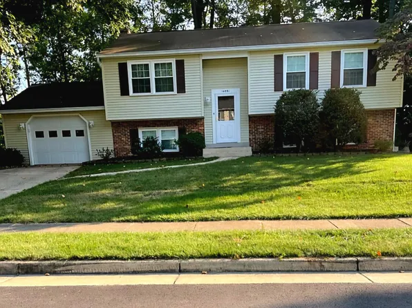 14591 Woodland Ridge Dr, Centreville, VA 20121