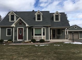 2093 Calkins Rd, Palmer, MA 01069