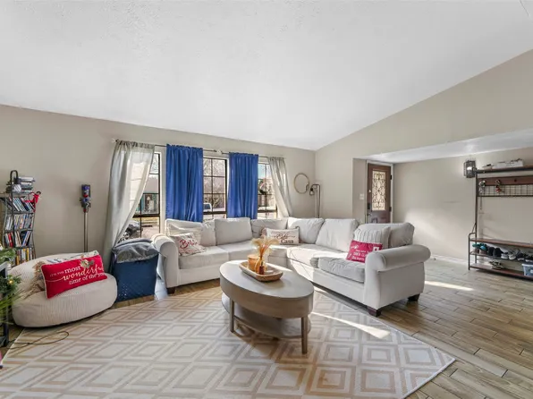 3013 Villa Sur Trl, Dallas, TX 75228