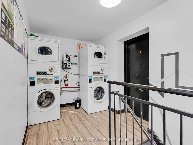 66 King St E #6B — Photo 19