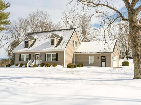 1894 Hawksbill Rd, McGaheysville, VA 22840