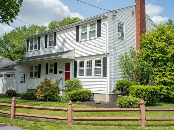 5 Christopher Dr, Milton, MA 02186