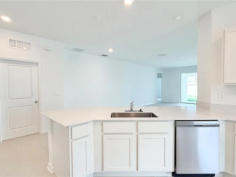 5157 Green Belt Dr #A — Photo 8