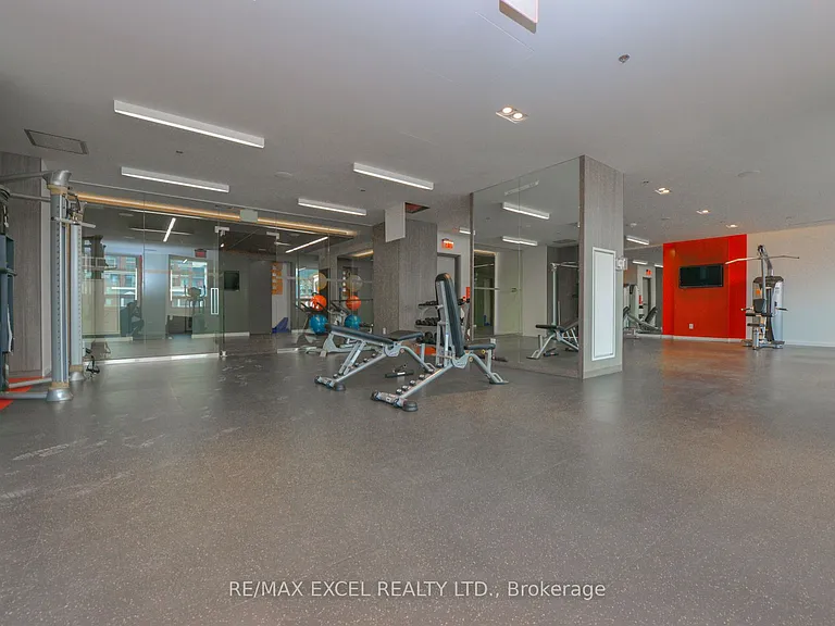 318 Richmond St W #2502 — Photo 17