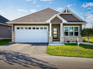 455 Papermill Cir UNIT 1, Kimberly, WI 54136