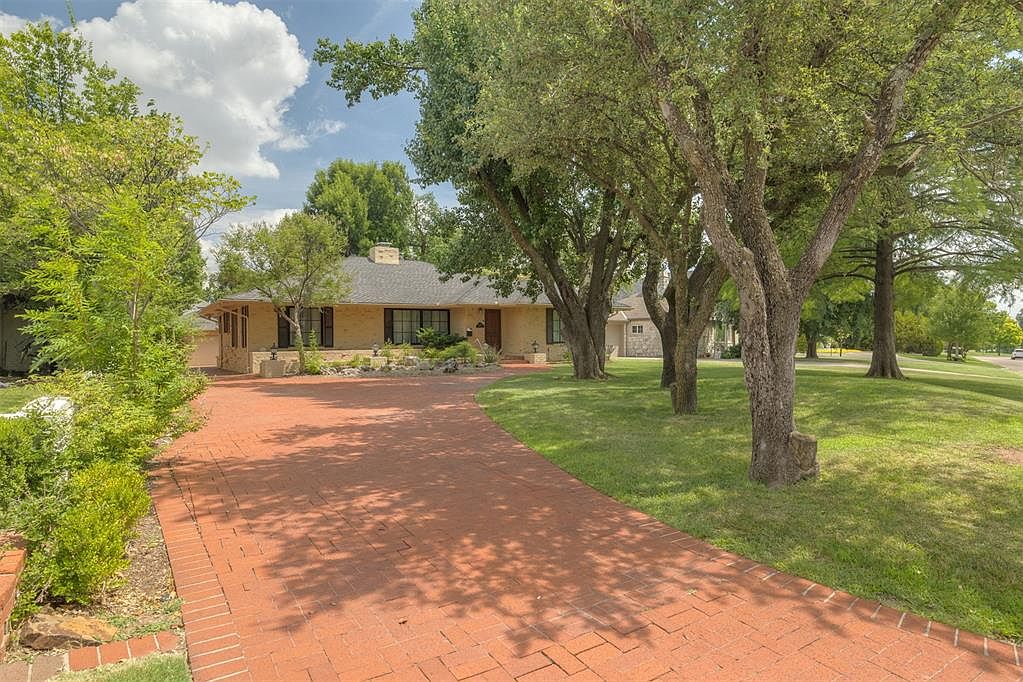 6409 N Hillcrest Ave, Nichols Hills, OK 73116 | MLS #1182175 | Zillow
