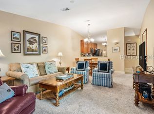 96 Mathews Dr APT 38, Hilton Head Island, SC 29926