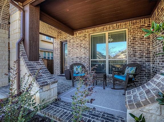 3rd image of 3014 Concourse Dr