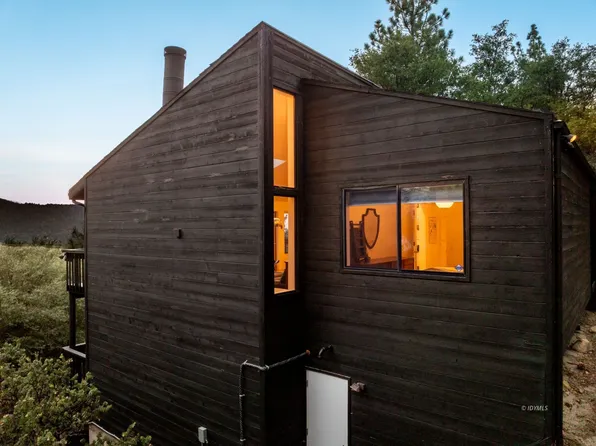 23916 Highway 243, Idyllwild, CA 92549