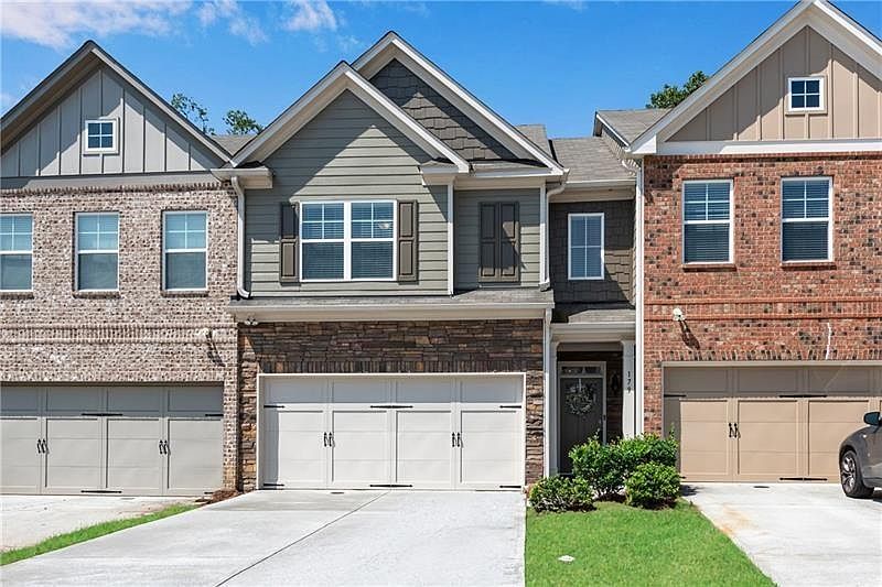 1st image of 179 Arbor Crowne Dr