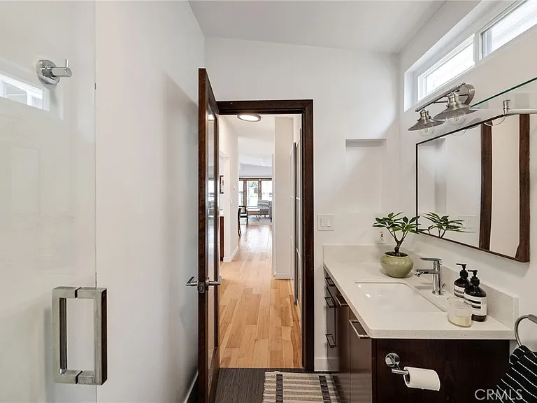 1214 1st Pl — Photo 39