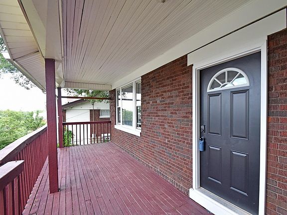3rd image of 5458 Montgomery Rd