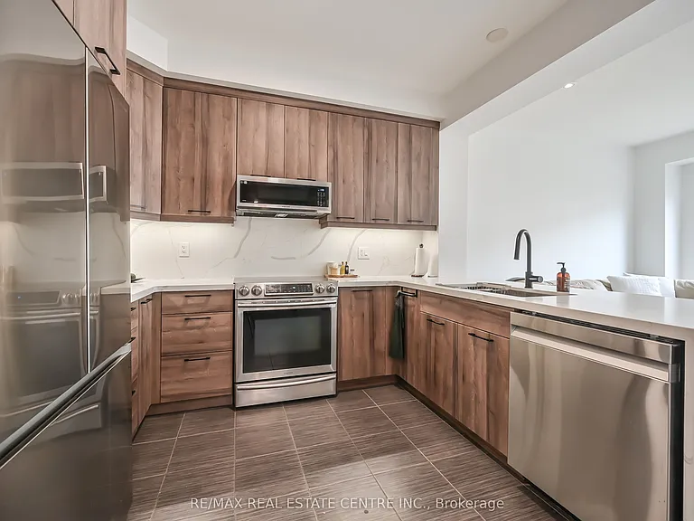 226 Lormont Blvd — Photo 5