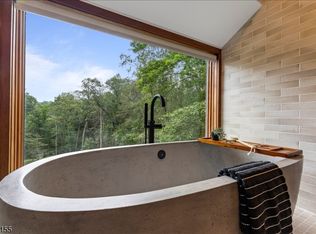 101 Rippling Brook Way, Bernardsville, NJ 07924