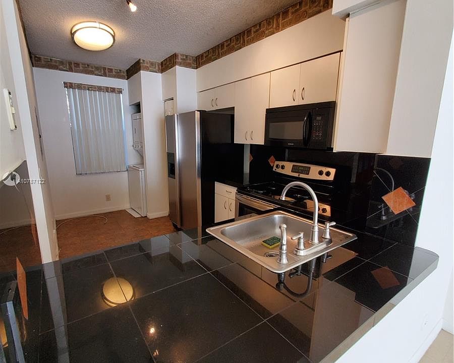 1st image of 21245 NE 8th Pl APT 4