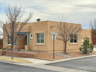1 Pelona Ct, Santa Fe, NM, 87508