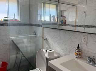 45 Friendly Rd, Hicksville, NY 11801