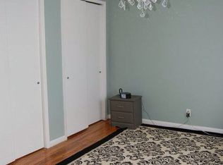 4030 Jerusalem Ave APT 2B, Seaford, NY 11783